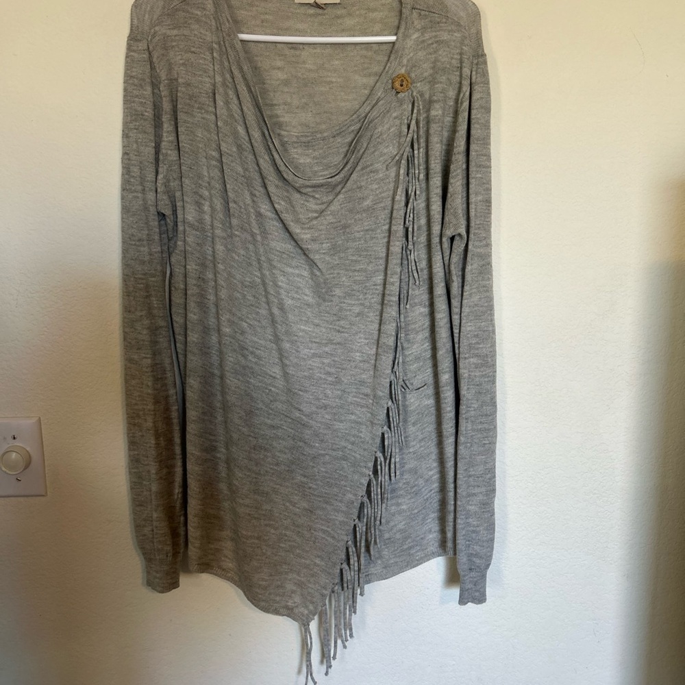 Knox Rose Large Gray Fringe Long Sleeve one button wrap over